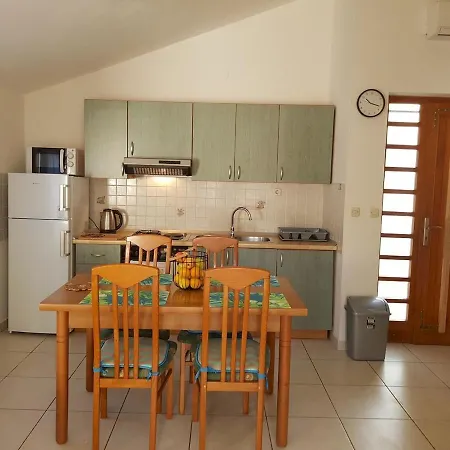 Πανσιόν Palma Holiday House *