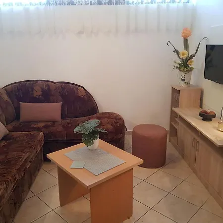 Πανσιόν Palma Holiday House